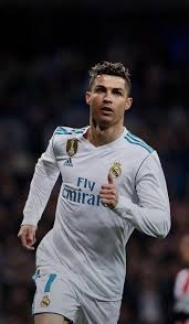 混乱私生活导致18岁退役，曾有潜力成为中甲新星的他如何遭遇失败